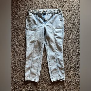 Universal Thread Light Wash Jeans size 14/32R
